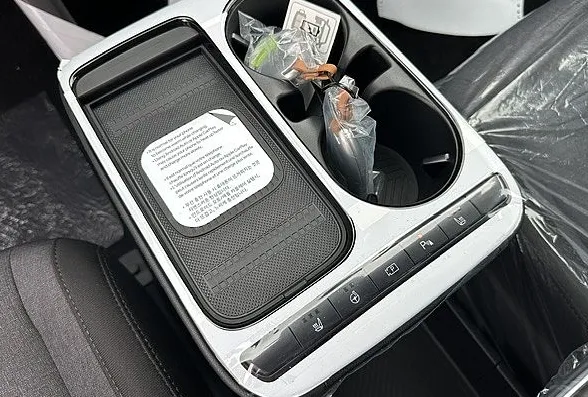 Zunanja slika - Hyundai Ioniq 5 - FL PREMIUM 84kWh°°168kW°°topl.črp°°el.kljuke - 10