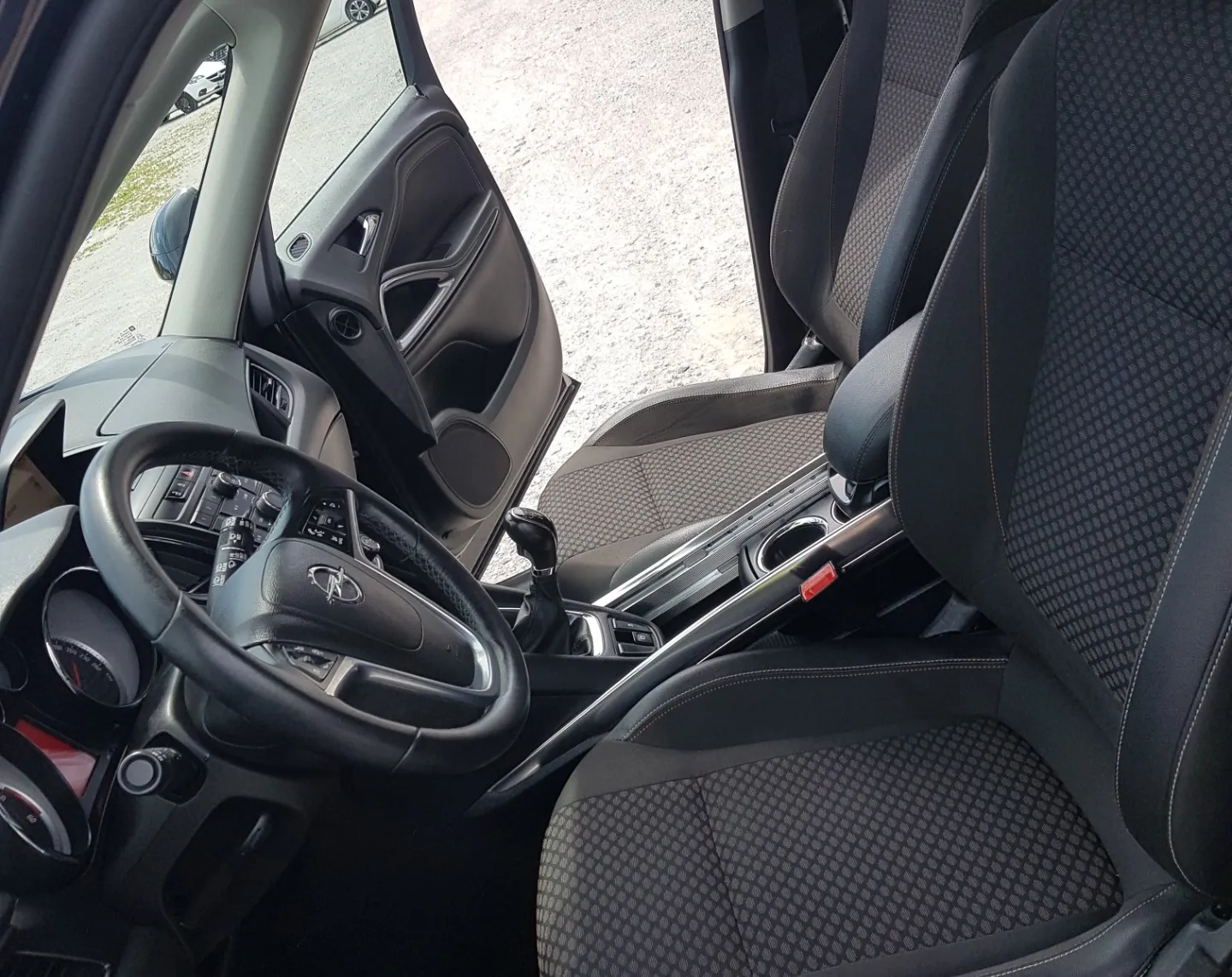 Zunanja slika - Opel Zafira - Tourer 2,0 CDTi Cosmo Avt. - 10