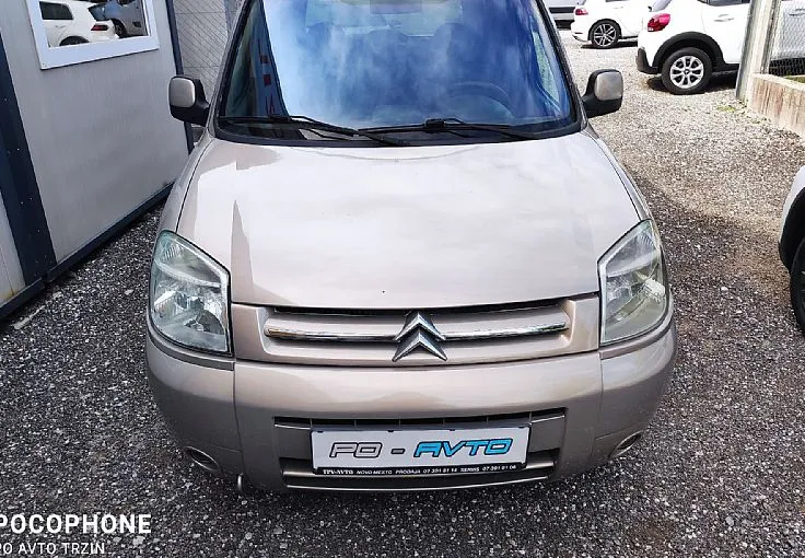 Zunanja slika - Citroën Berlingo - 1.6HDi 90-SLO-KLIMA-VLEČNA KLJUKA+LETNE GUME-TOP - 2