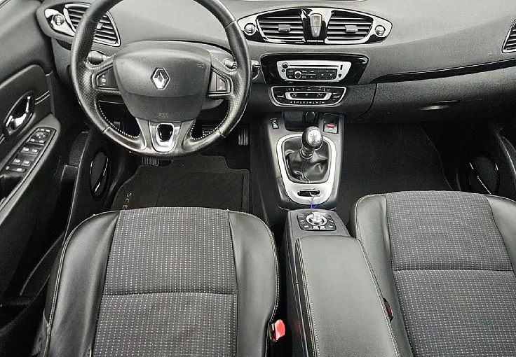 Zunanja slika - Renault Scénic - Grand Scenic 1.6 dCi 131ks °7-SEDEŽEV° °BOSE EDITION° °17-COL° - 9