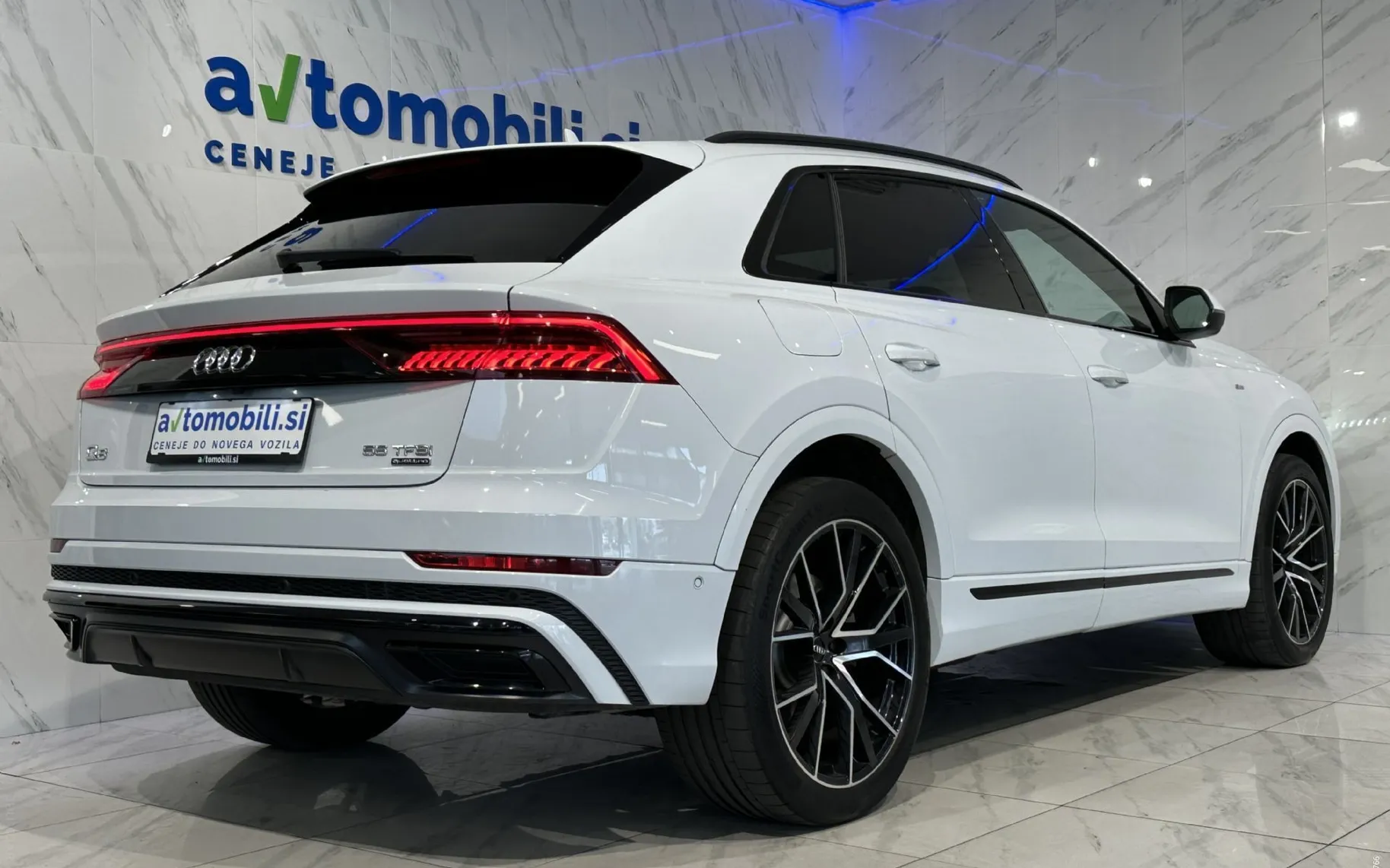 Zunanja slika - Audi Q8 - 55TFSI|Q|S-Line|Pano|SoftC|Zračno|ACC|360K|BangO| - 4