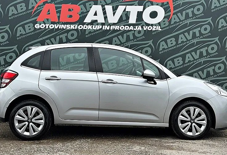 Zunanja slika - Citroën C3 - 1.2I AVT.KLIMA+LED+UGODNO+REDNO SERVISIRANO - 4