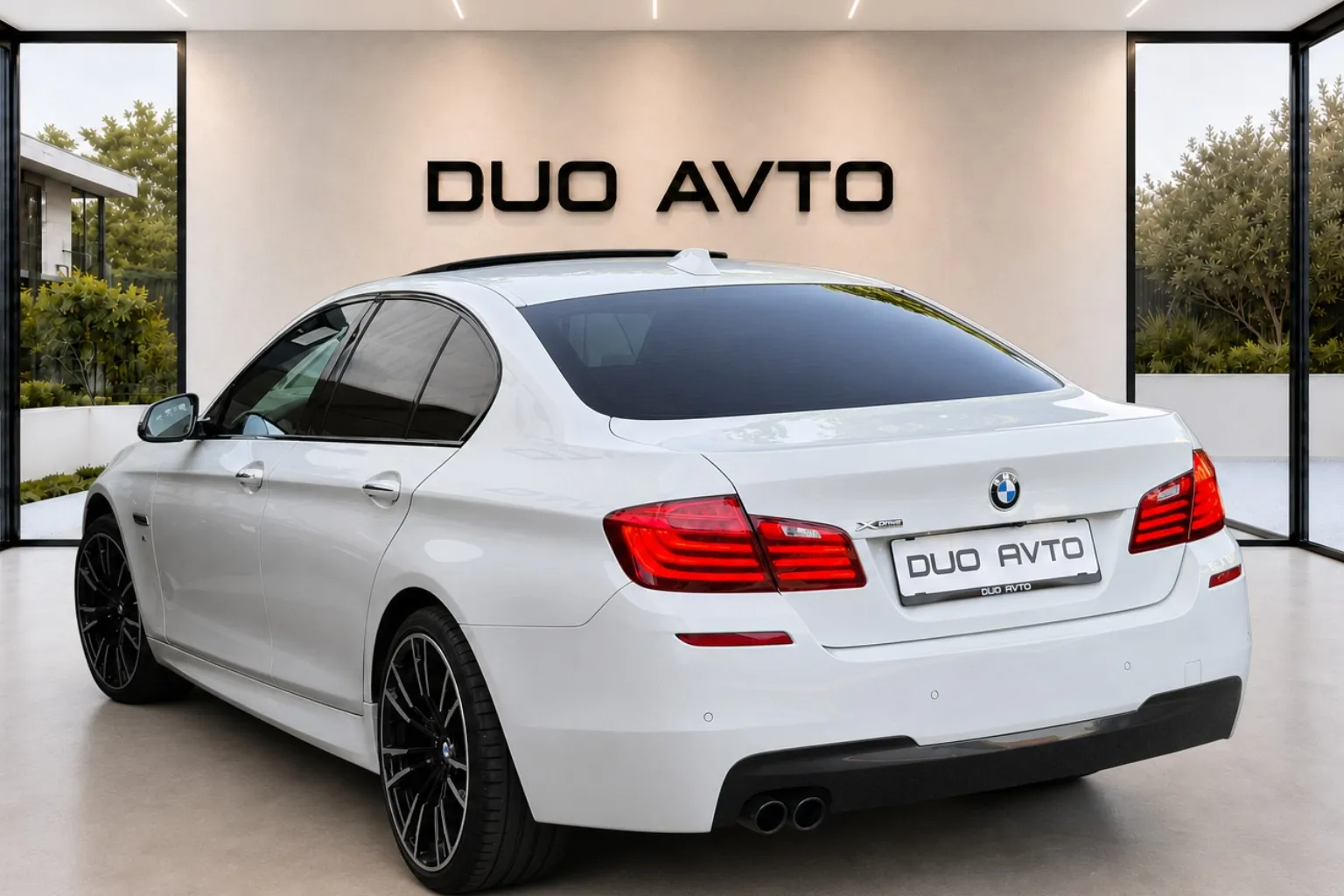 Notranja slika - BMW serija 5: - 520D-M SPORT-HEAD UP-USNJE-ACC-NA OBROKE TUJCI - 10
