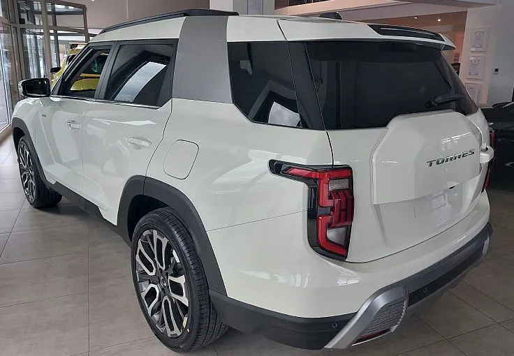 Zunanja slika - KG Mobility Torres - 1.5 T-GDi Premium 4x4 A T - 6