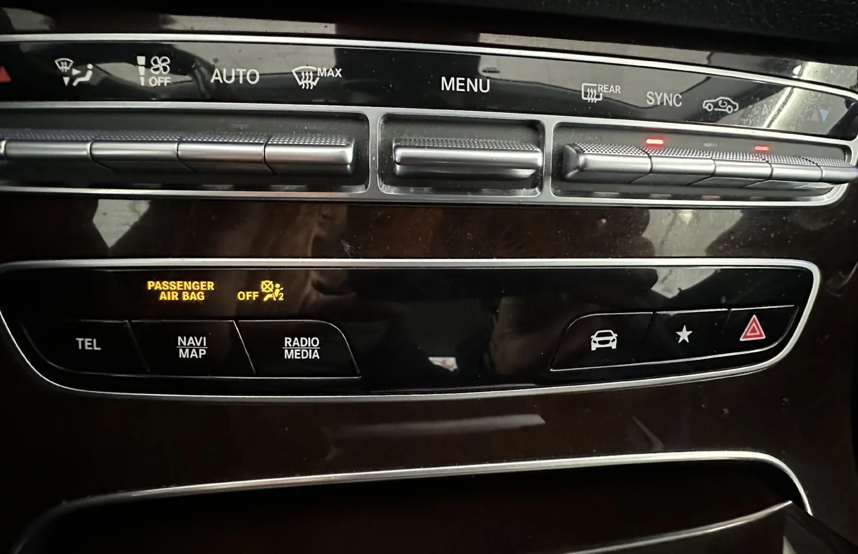 Zunanja slika - Mercedes-Benz E-Razred - E 400 d 4MATIC.KAMERA.USNJE.ACC.ZRAČ.VZMETENJE.LE - 11