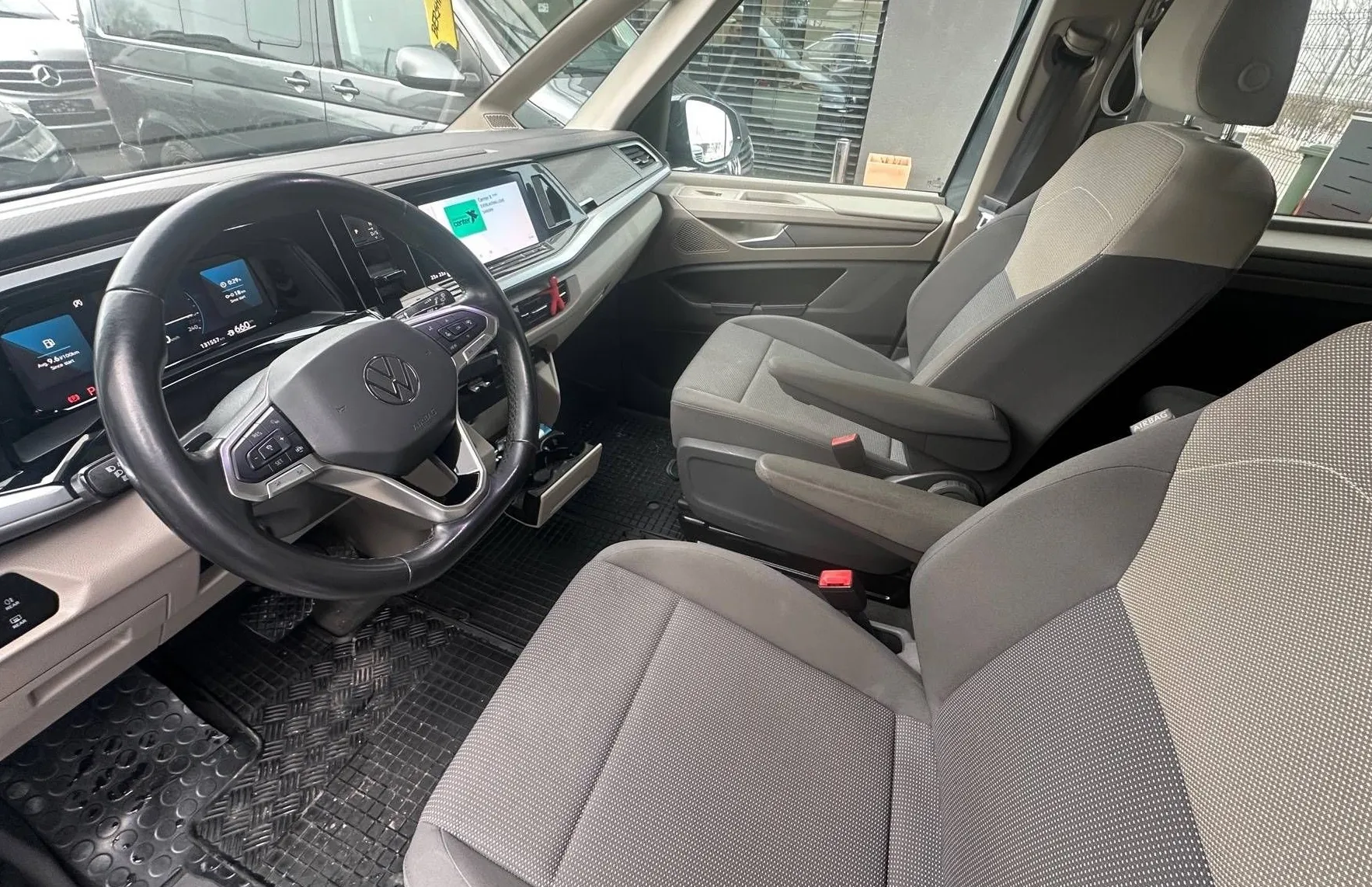 Zunanja slika - VW Multivan - 2.0 TDI AUT. FULL LED ACC LINE ASIST PDC NAVI - 13