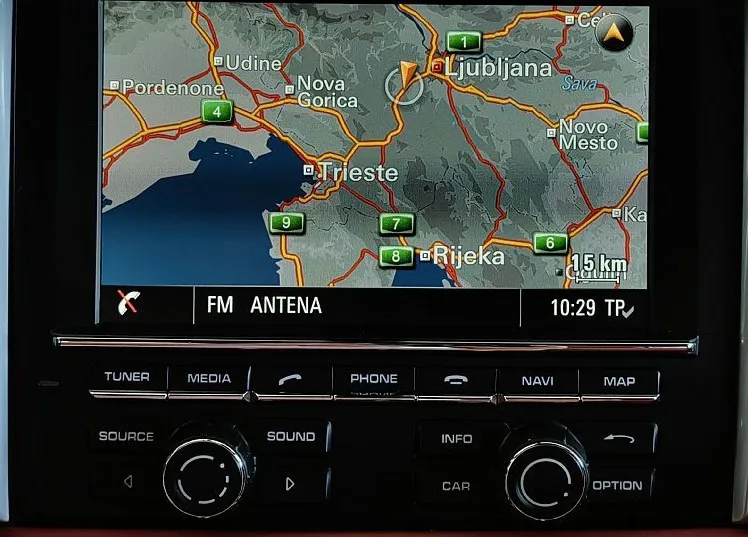 Zunanja slika - Porsche Macan - 3.0d-258KM-2.LASTNIK-SLO-ZRAČNO-MATRIX-PDC-21COL- - 14