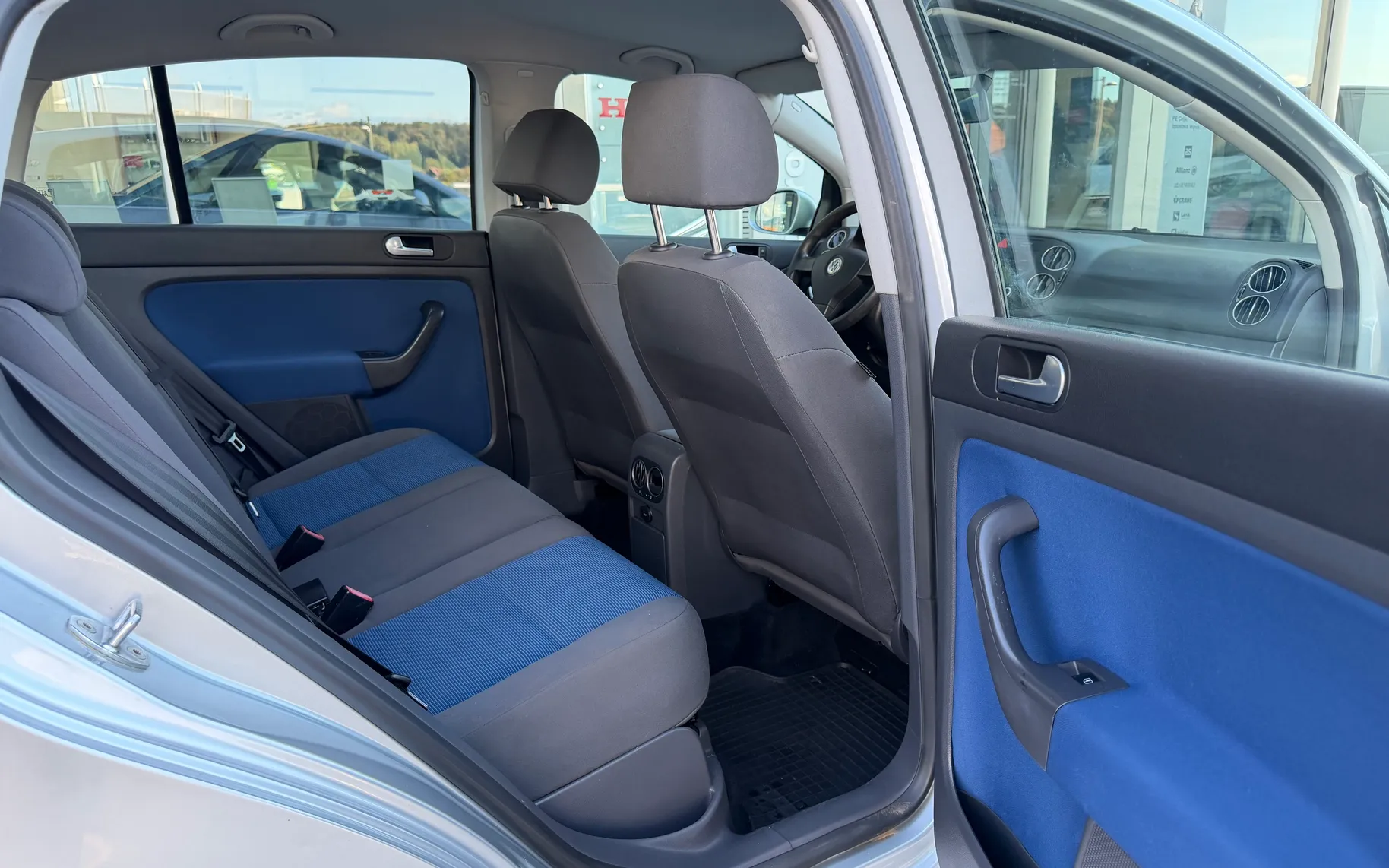 Zunanja slika - Volkswagen Golf Plus - COMFORTLINE 1.6 - 9