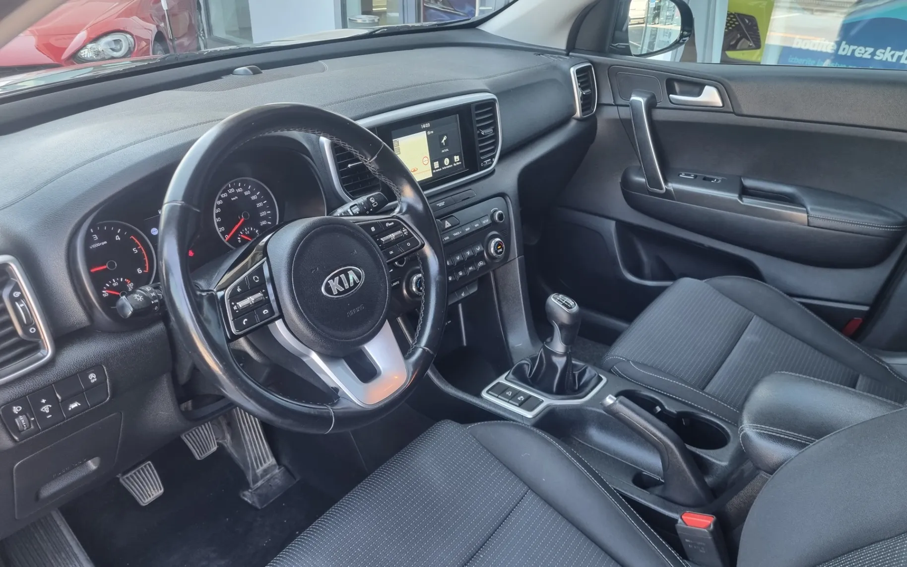 Zunanja slika - KIA Sportage - 2WD 1.6 TD - SLOVENSKI + 1. LASTNIK + ZGODOVINA - 24