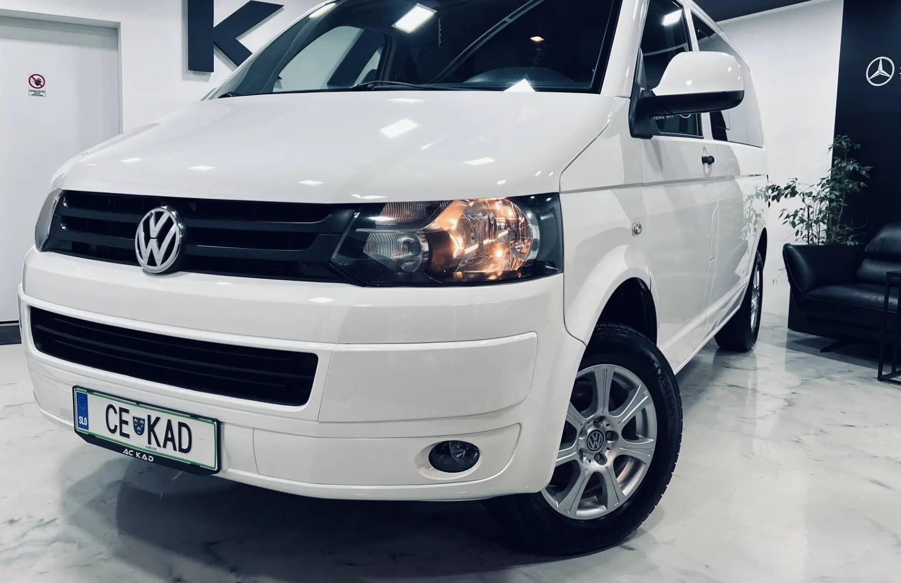 Zunanja slika - VW Transporter - 8+1 - 1