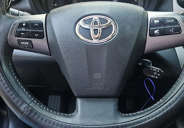 Zunanja slika - Toyota RAV4 - 4WD 2.2 D-4D 150ks °1.LASTNIK° °NOVE GUME° - 10