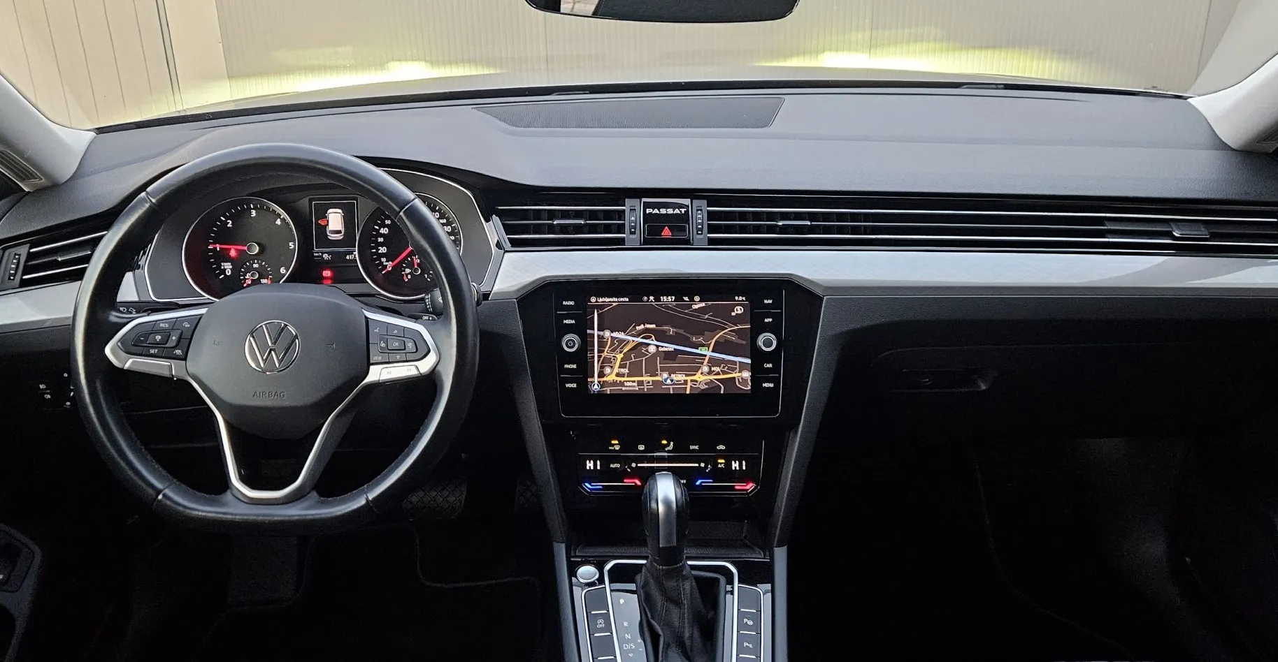 Zunanja slika - VW Passat - Variant 2.0 TDI BMT  Business avt. 110kW+LED+KAM+12.MES.JA - 9