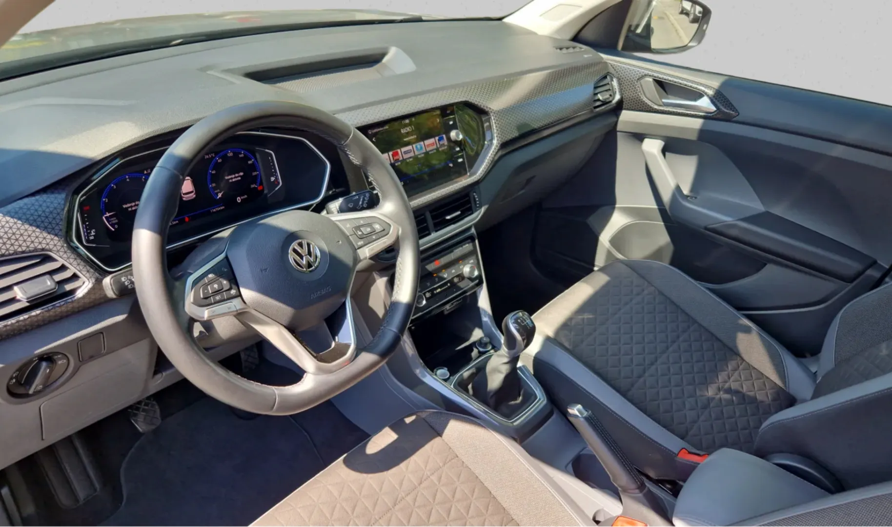 Zunanja slika - VW T-Cross - 1.0 TSI - 14