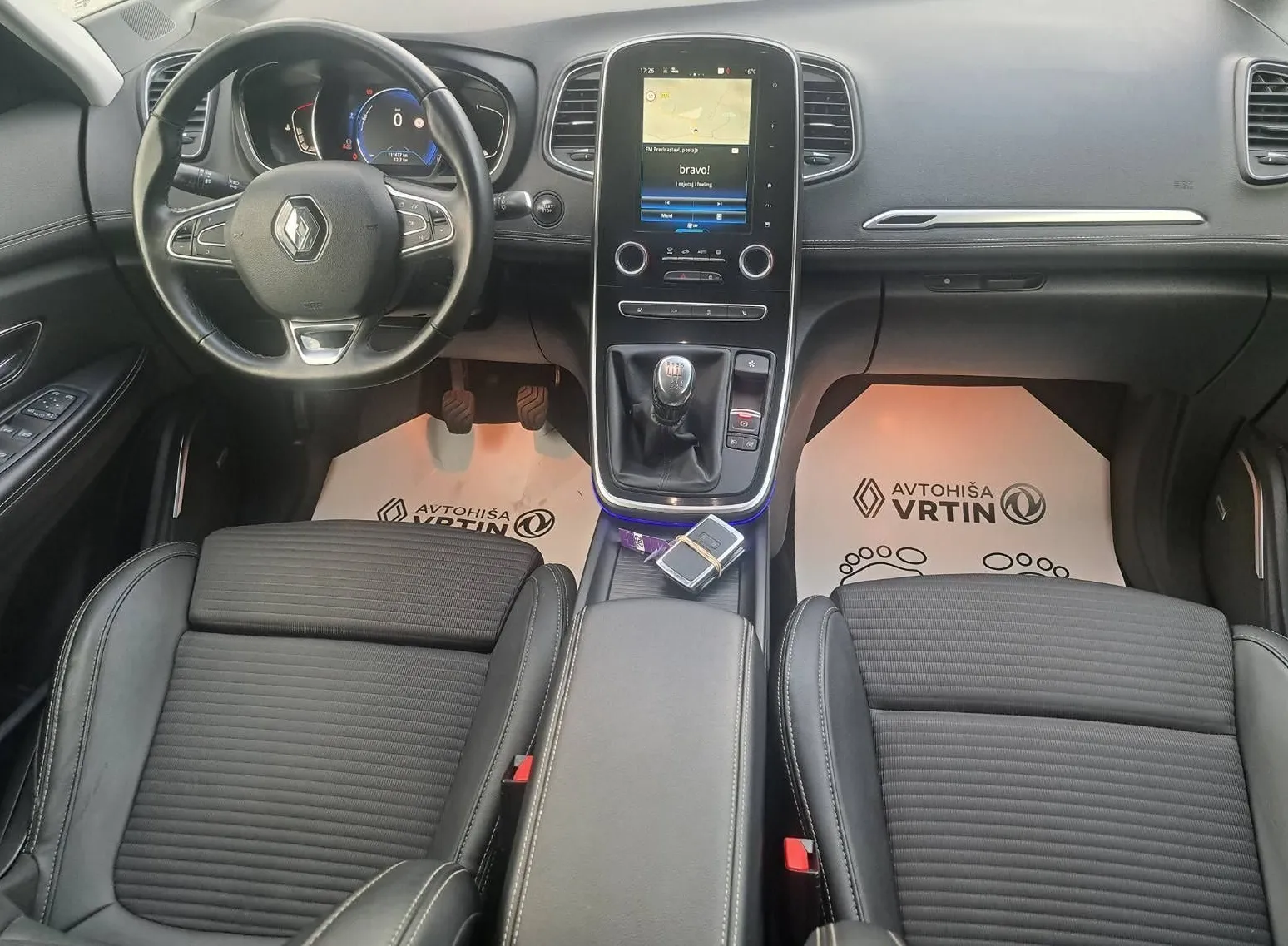 Zunanja slika - Renault Scénic - Grand Scenic Bose Energy dCi 130 Z ENOLETNIM JAMSTVOM 7 SEDEŽEV - 13