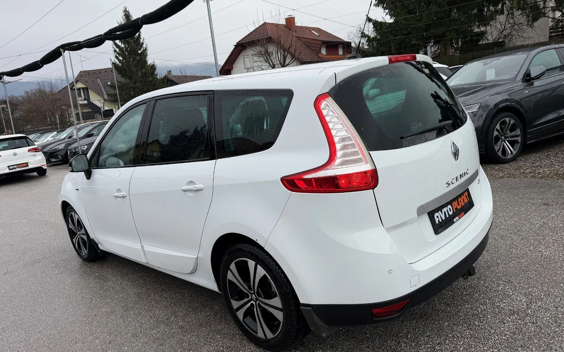 Zunanja slika - Renault Scénic - Grand Scenic Bose Edition dCi 110 SLO.VOZILO 2.LASTNICA NAVI - 1
