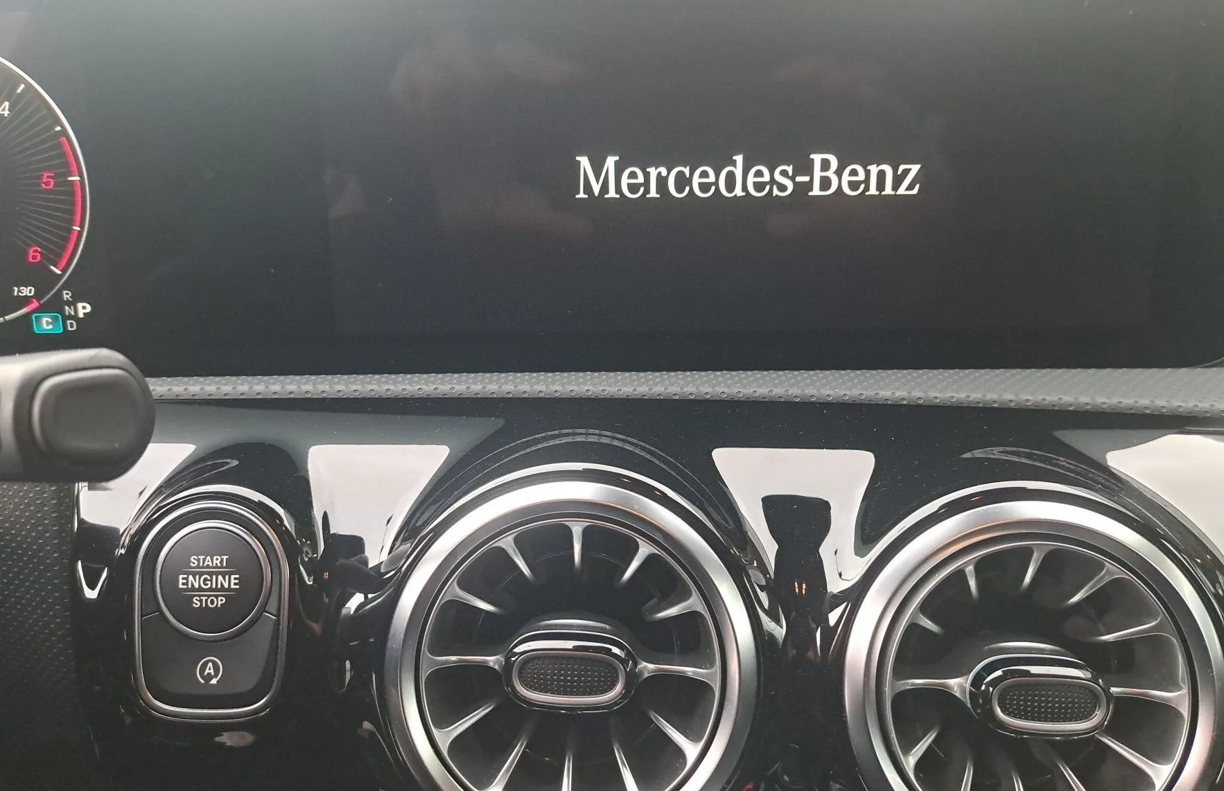 Zunanja slika - Mercedes-Benz CLA-Razred - CLA Shooting Brake CLA 200 d Shooting Brake AMG Line Avt. - 9