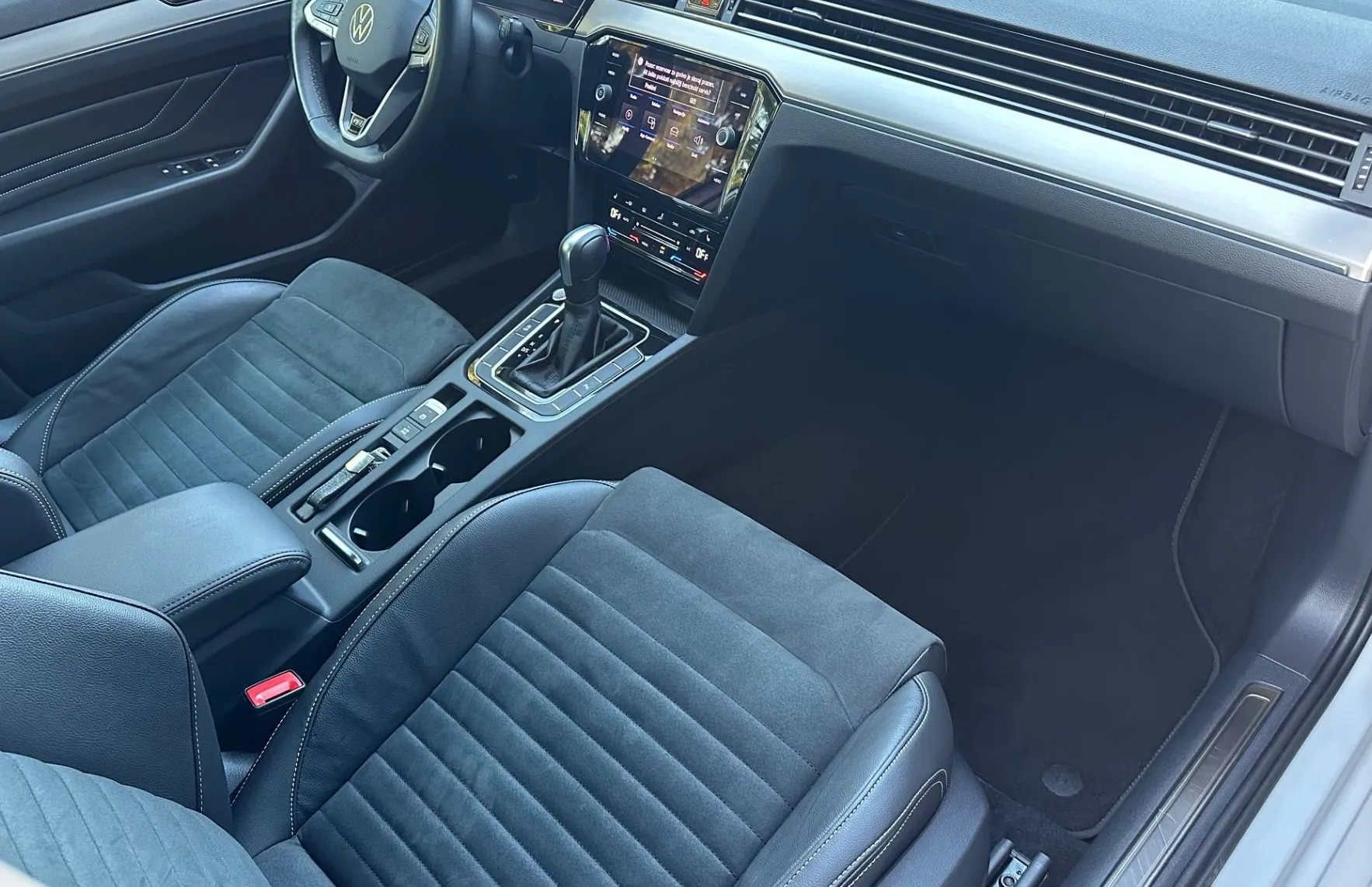 Zunanja slika - Volkswagen Passat - Variant 2.0TDI RLINE DSG-KEYLESS-KAMERA-VIRTUAL-ACC-IQ LED - 11