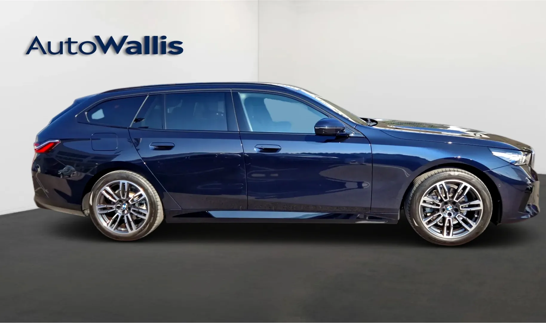 Zunanja slika - BMW Serija 5 - 520i Touring - 11