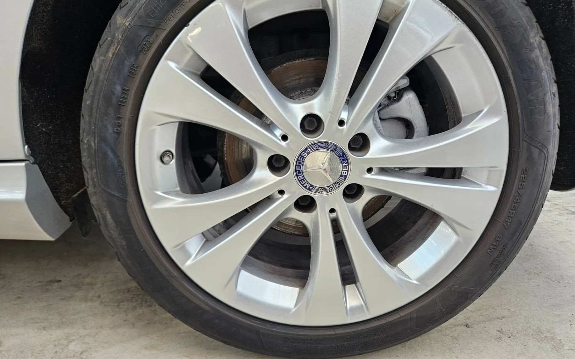 Notranja slika - Mercedes-Benz B-Razred - B 200 d Urban avt - 11
