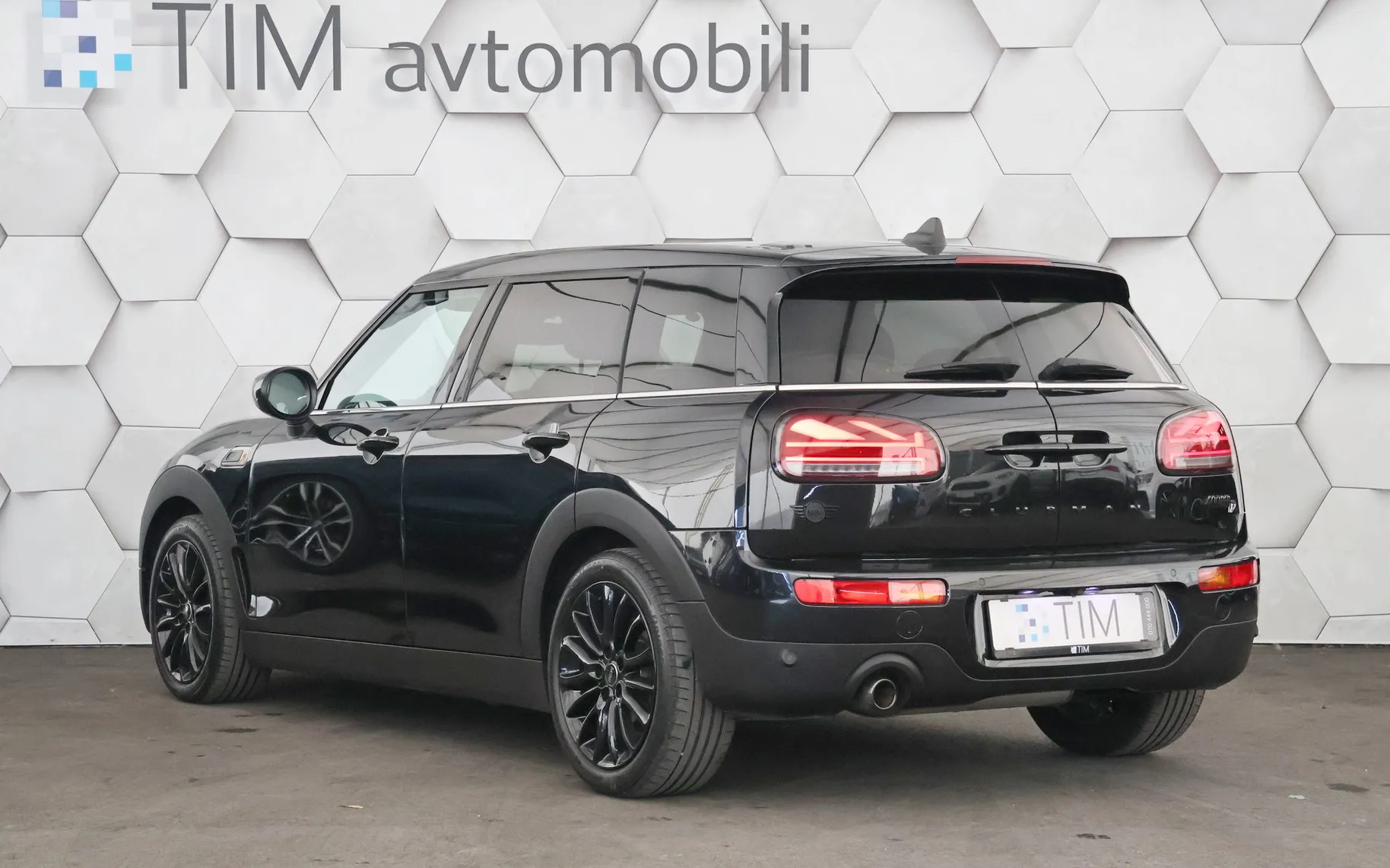 Zunanja slika - MINI Clubman Cooper D - 2.0d Aut 150KM Essential Trim - 4