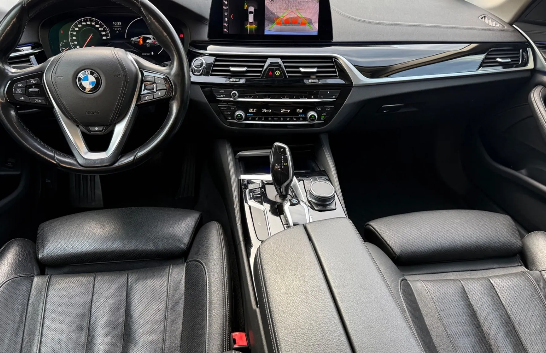 Zunanja slika - BMW Serija 5 - Touring: 520i FULL LED RADAR KEYLESS PANORAMA HEAD-UP KA - 16
