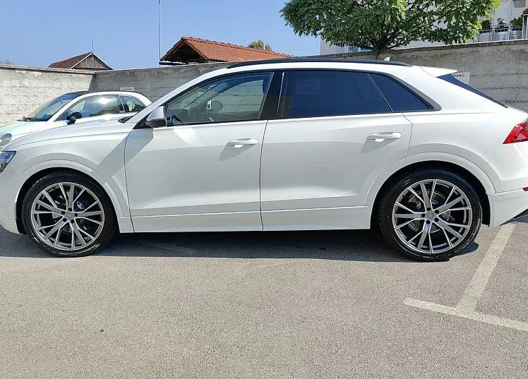 Zunanja slika - Audi Q8 - 50TDI-286KM-Q-ZRAČNO-360-KAM-HLA-SED-MATRIX-ACC-22 - 2