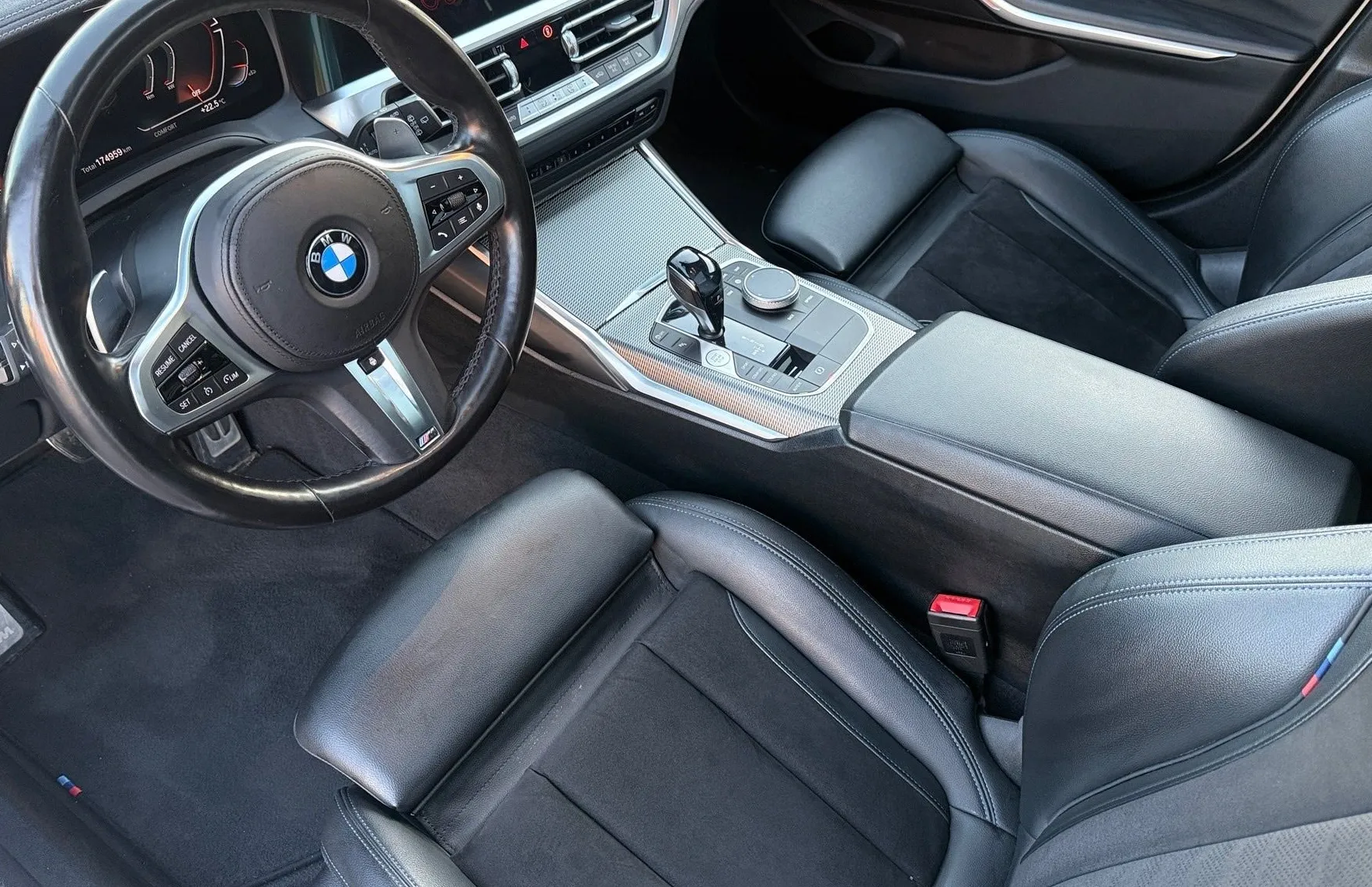 Zunanja slika - BMW Serija 3 - Touring: 330d Touring Avt. M PAKET PANO RADAR NAVI PDC K - 14