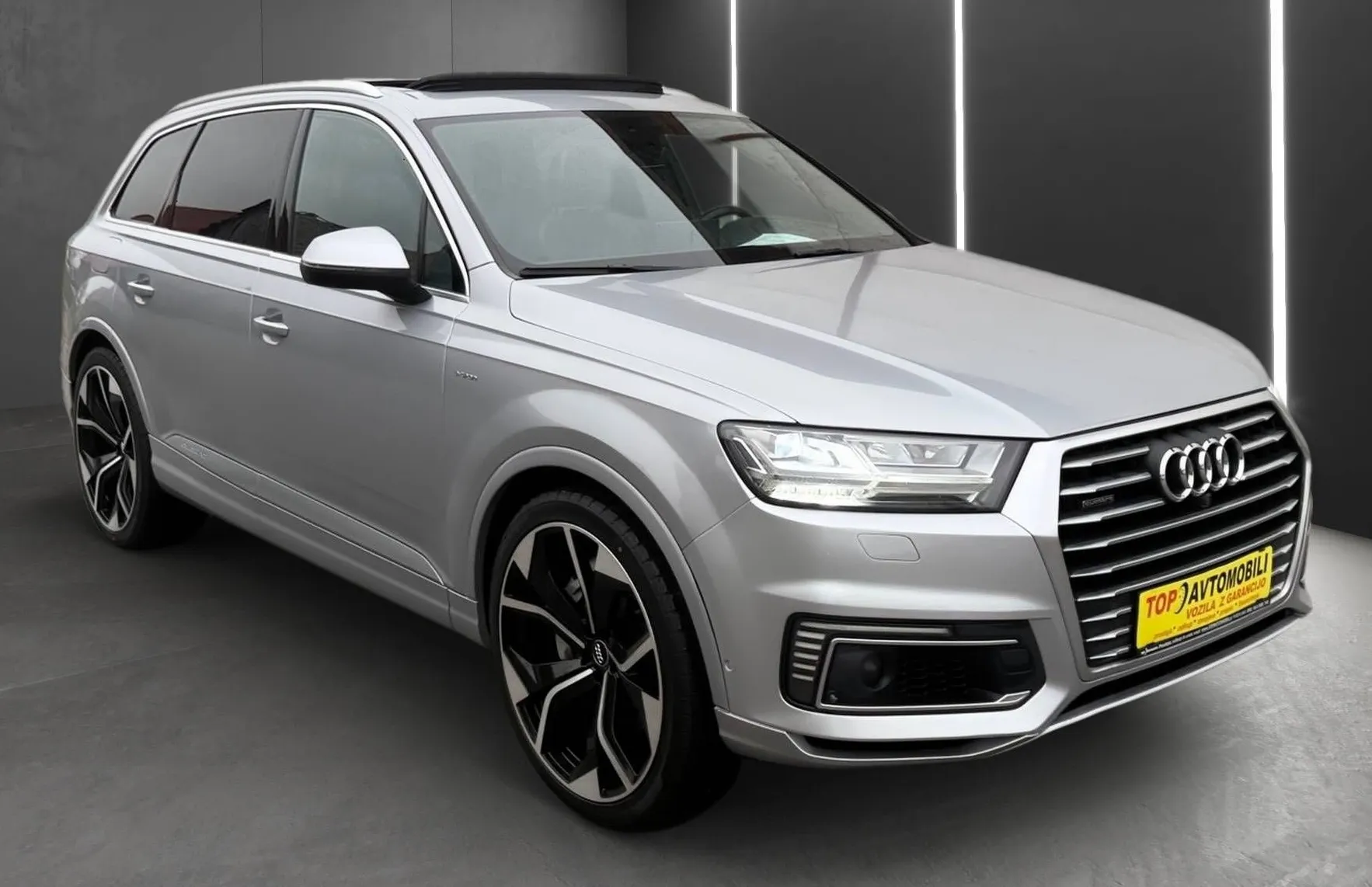 Zunanja slika - Audi Q7 - E-TRON 3.0TDI QUATTRO LED NAVI ACC HUD PANO 360K.. - 10