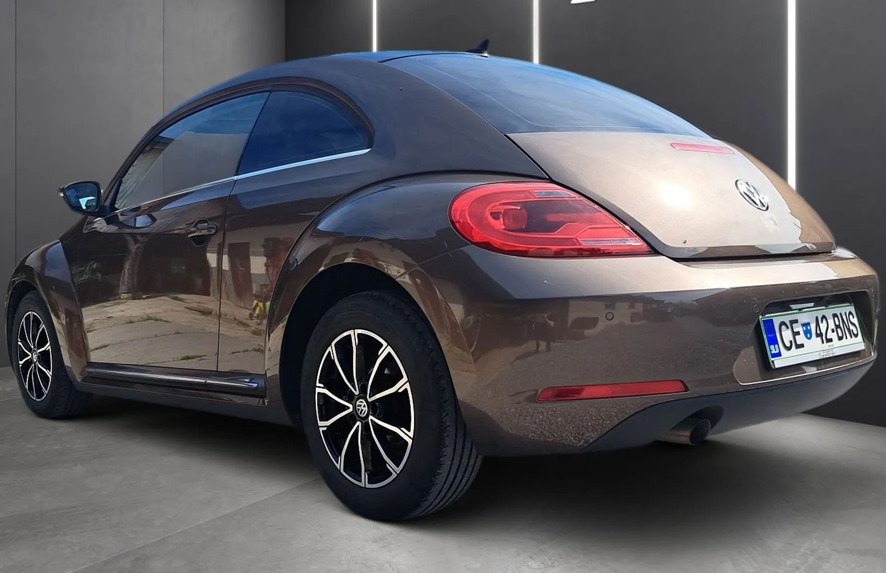 Zunanja slika - Volkswagen Beetle - 1.6 TDI Design - 4