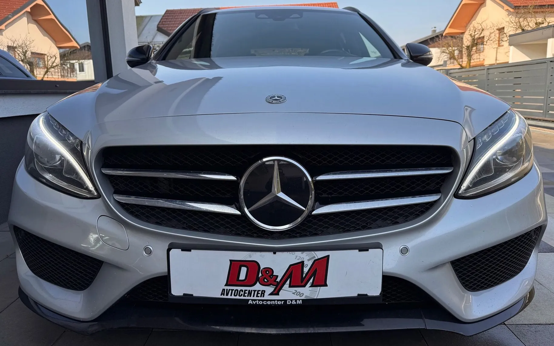 Zunanja slika - Mercedes-Benz C-Razred - C 220 d AMG LINE|FULL LED|EL.SEDEŽI|BURMESTER|18 - 3