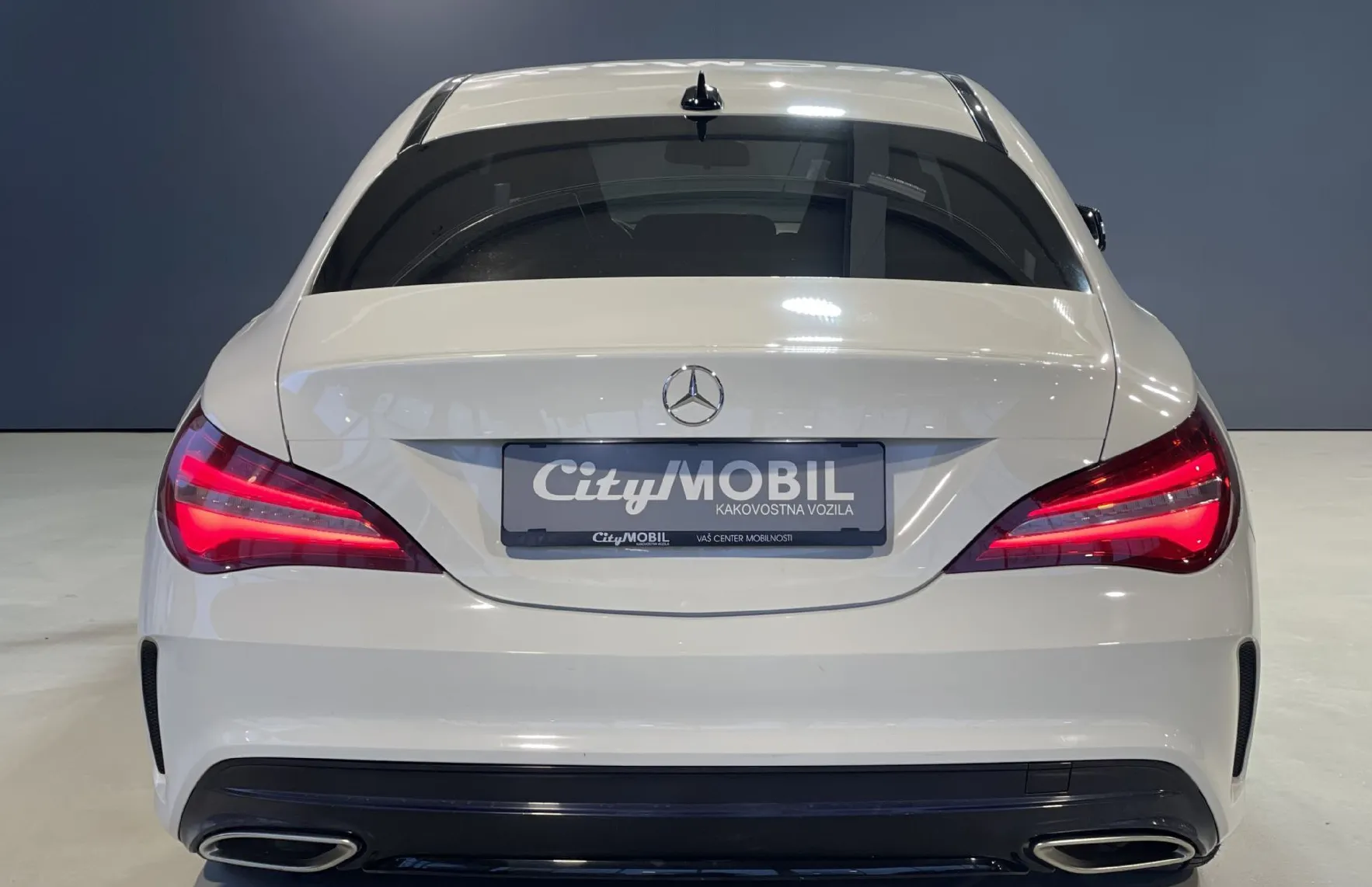 Zunanja slika - Mercedes-Benz CLA-Razred - CLA-180-AMG LINE-TEMPOMAT-KAMERA-2XPDC-ALU-LED - 6
