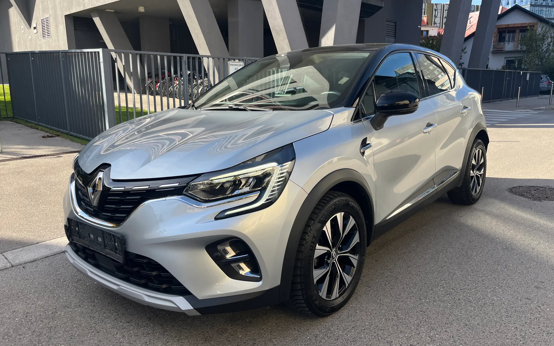 Zunanja slika - Renault Captur - 1.0 / - 2