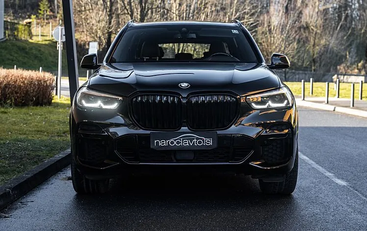 Zunanja slika - BMW X5 - serija : xDrive40d - Msport - LED - Memory - 20 col - Radar - 2