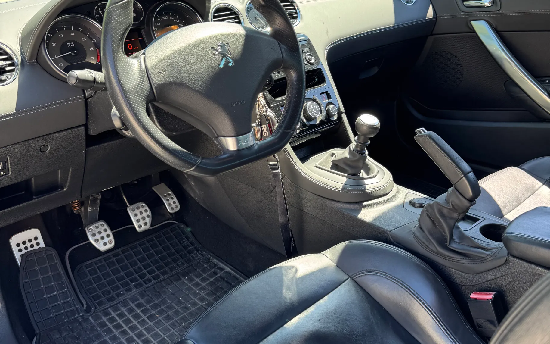 Notranja slika - Peugeot RCZ - 1,6 THP - 8