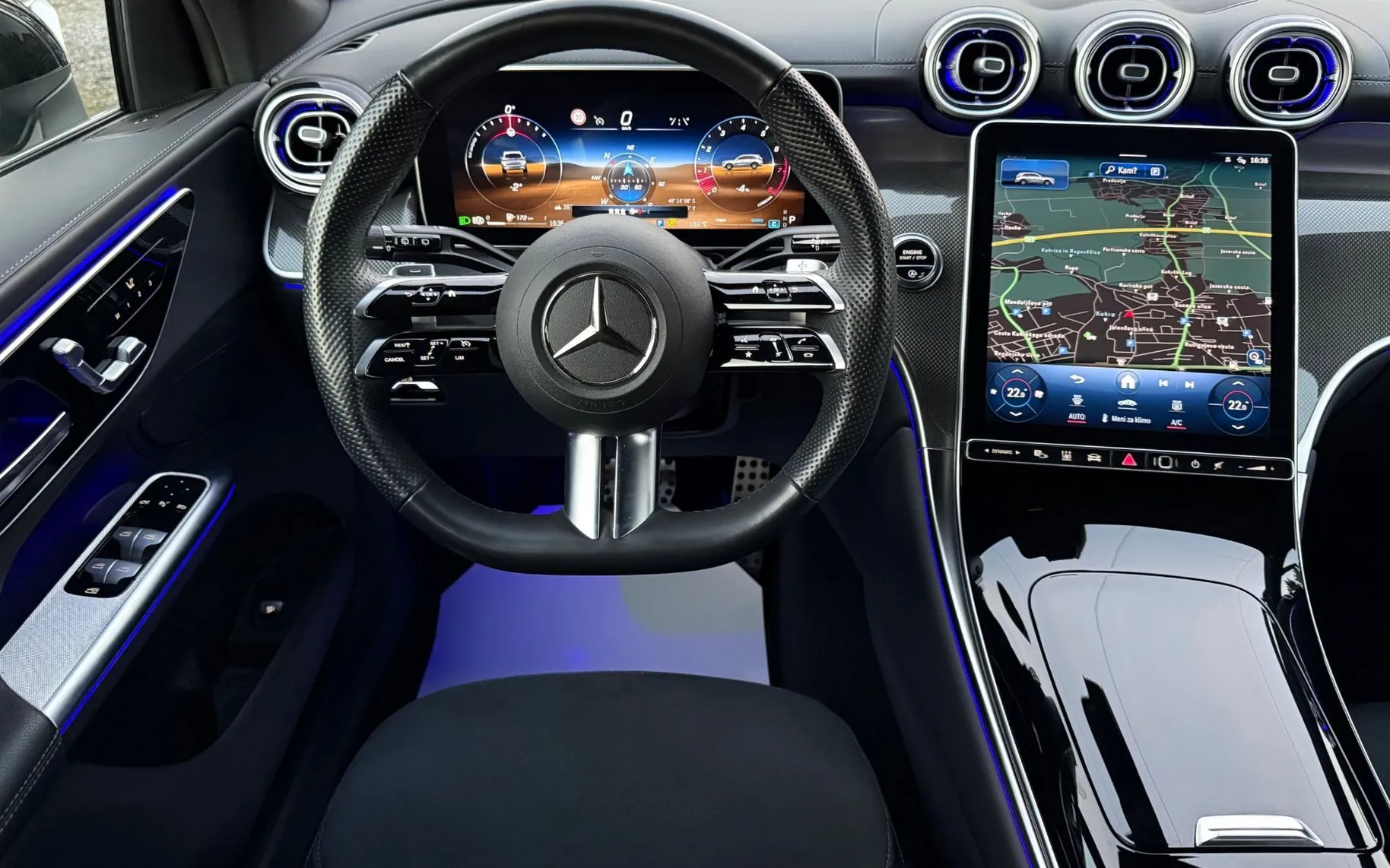Zunanja slika - Mercedes-Benz GLC-Razred - GLC 200 4MATIC HYBRID AMG LiNE FULL LED ACC ALU20 - 15