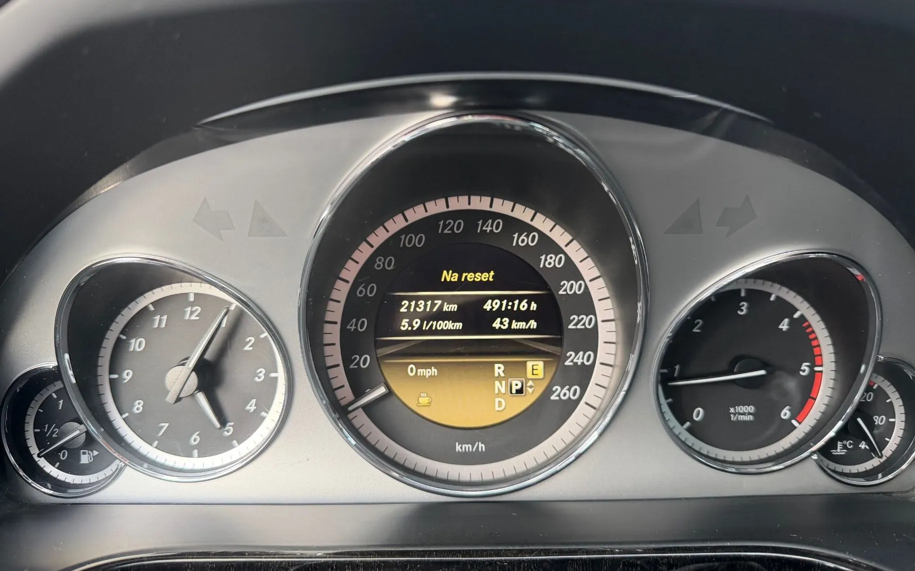 Zunanja slika - Mercedes-Benz E-Razred - E 200 CDI BlueEFFICIENCY AVANTGARDE AUT. NAVI - 18