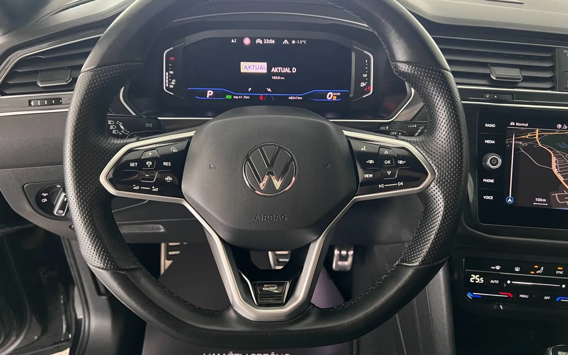 Notranja slika - Volkswagen Tiguan Allspace - 2.0 TDI•R-Line•4MOTION•DSG•147kW•IQ Light•Kamera•. - 12