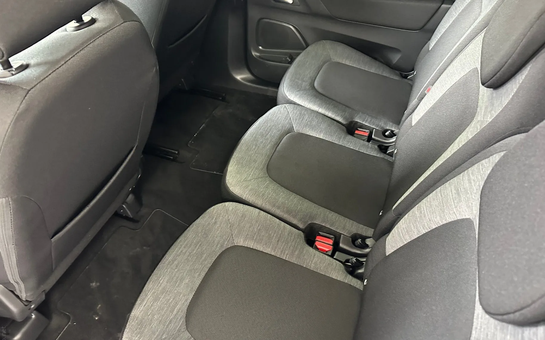 Zunanja slika - Citroën C4 - Feel BlueHDi 130.KAMERA.NAVI.LED.ACC.7 SEDEŽEV - 6