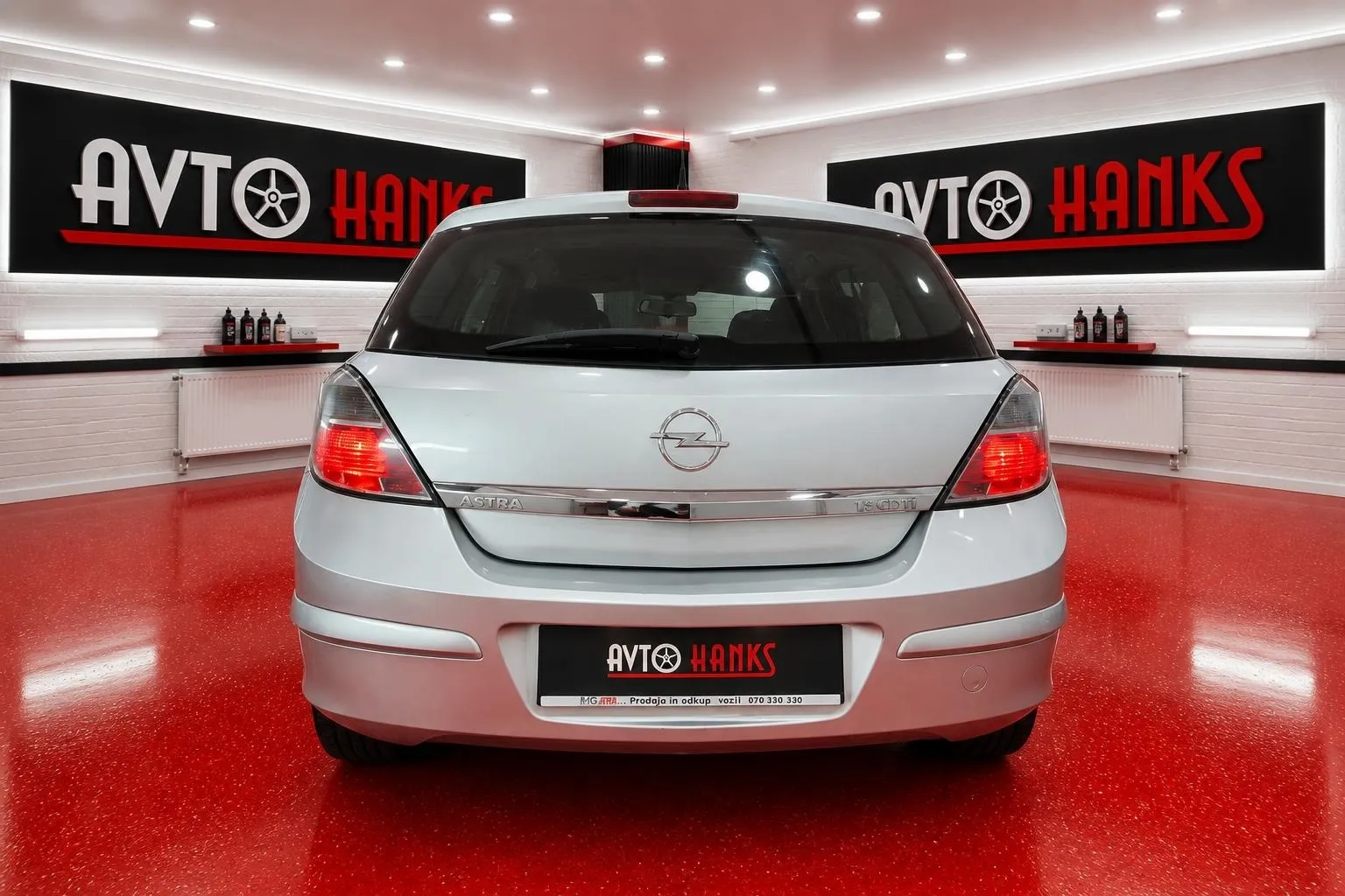 Notranja slika - Opel Astra - 1.7 CDTI.BREZ POLOGA-LEANPAY - 9