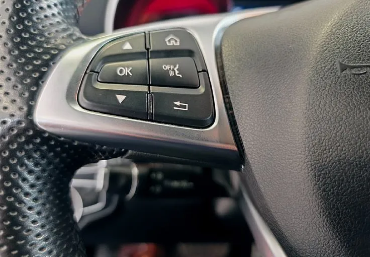Zunanja slika - Mercedes-Benz C-Razred - C 220d FULL AMG-USNJE-KAMERA-TEMP-NAVI-LED-VIDEO - 11