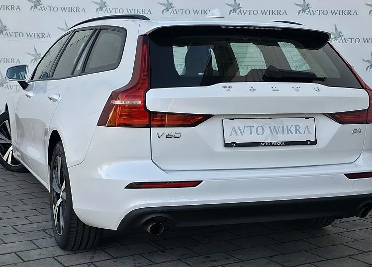 Zunanja slika - Volvo V60 - B4D AUT Momentum FULLED•TEMP•VIRTUAL•NAVI•PDC•17C - 3
