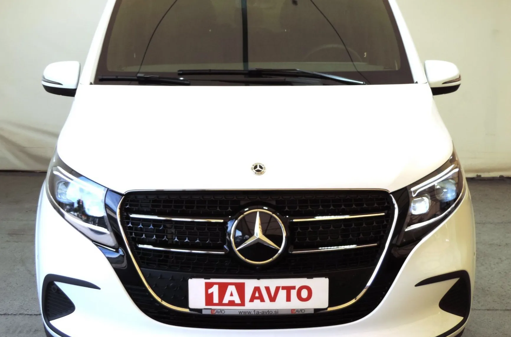 Zunanja slika - Mercedes-Benz V-Razred - V 300 d Style dolgi Avt. LED-ACC-7.SEDEŽEV-KAMERA - 2