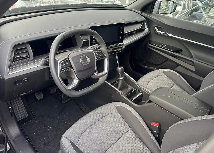 Zunanja slika - SsangYong Torres - 1.5 T-GDI Club M - 6