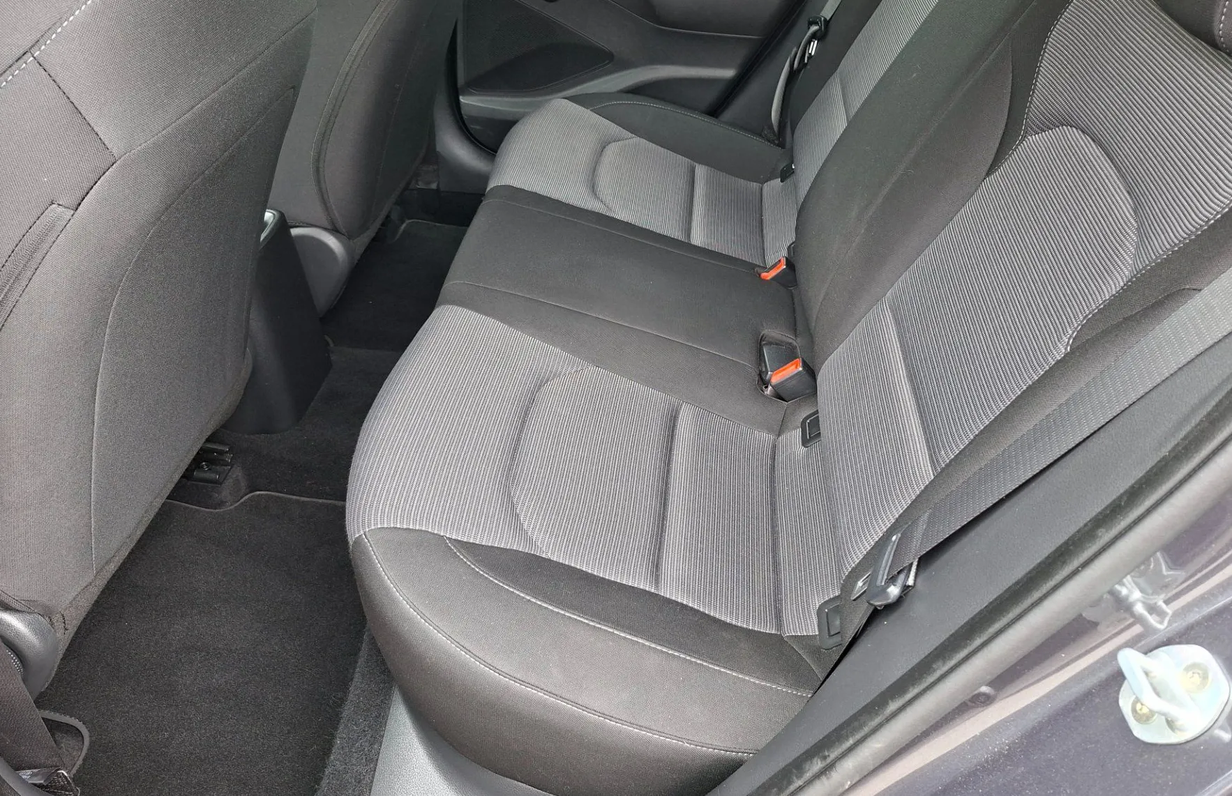 Zunanja slika - Hyundai i30 - 1.4 MPI 100 Style - 9
