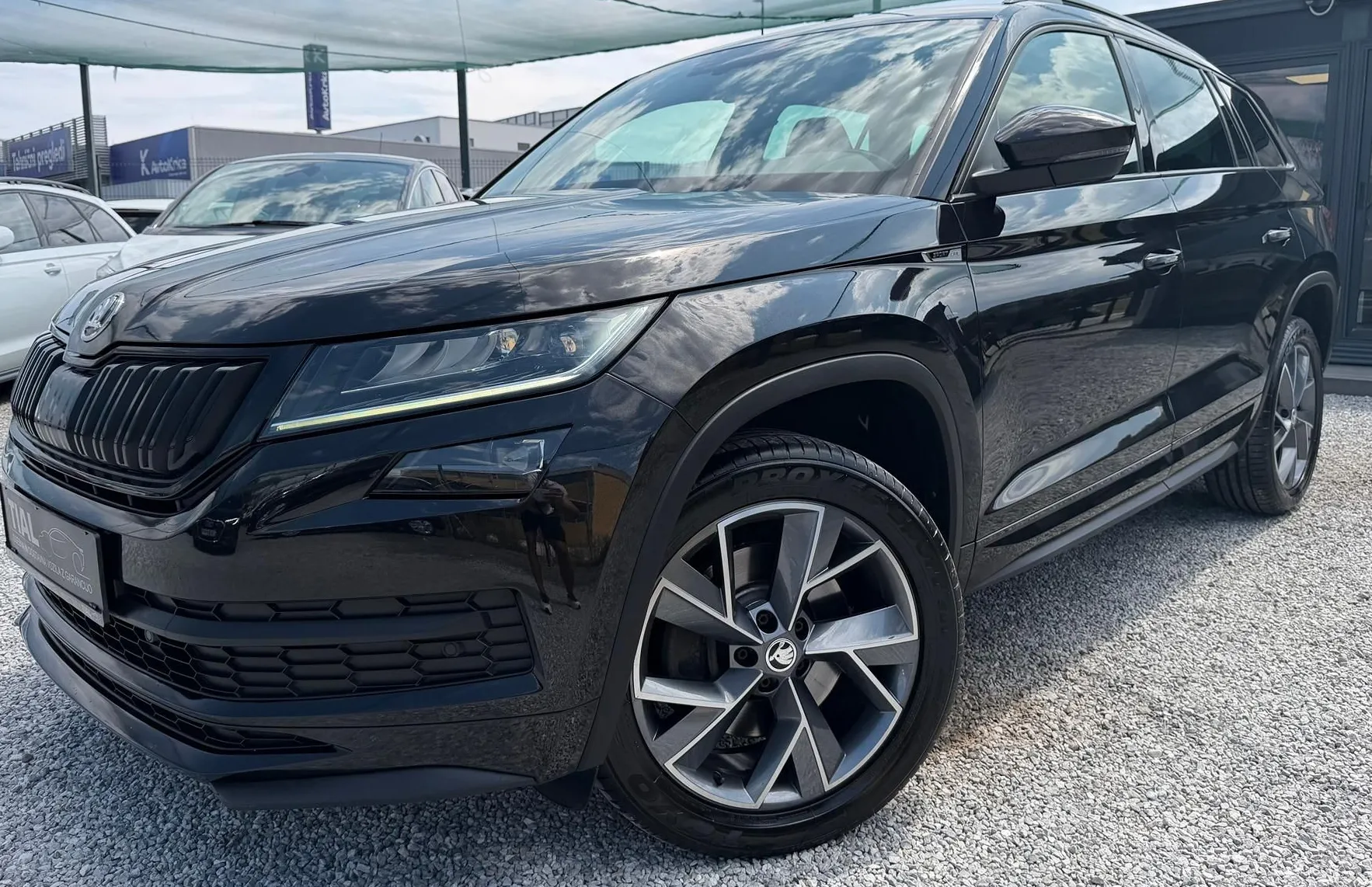 Zunanja slika - Škoda Kodiaq - 4x4 2.0 TDI SPORTLINE-7SEDEZEV-DSG-KAMERA-CRYSTAL- - 1