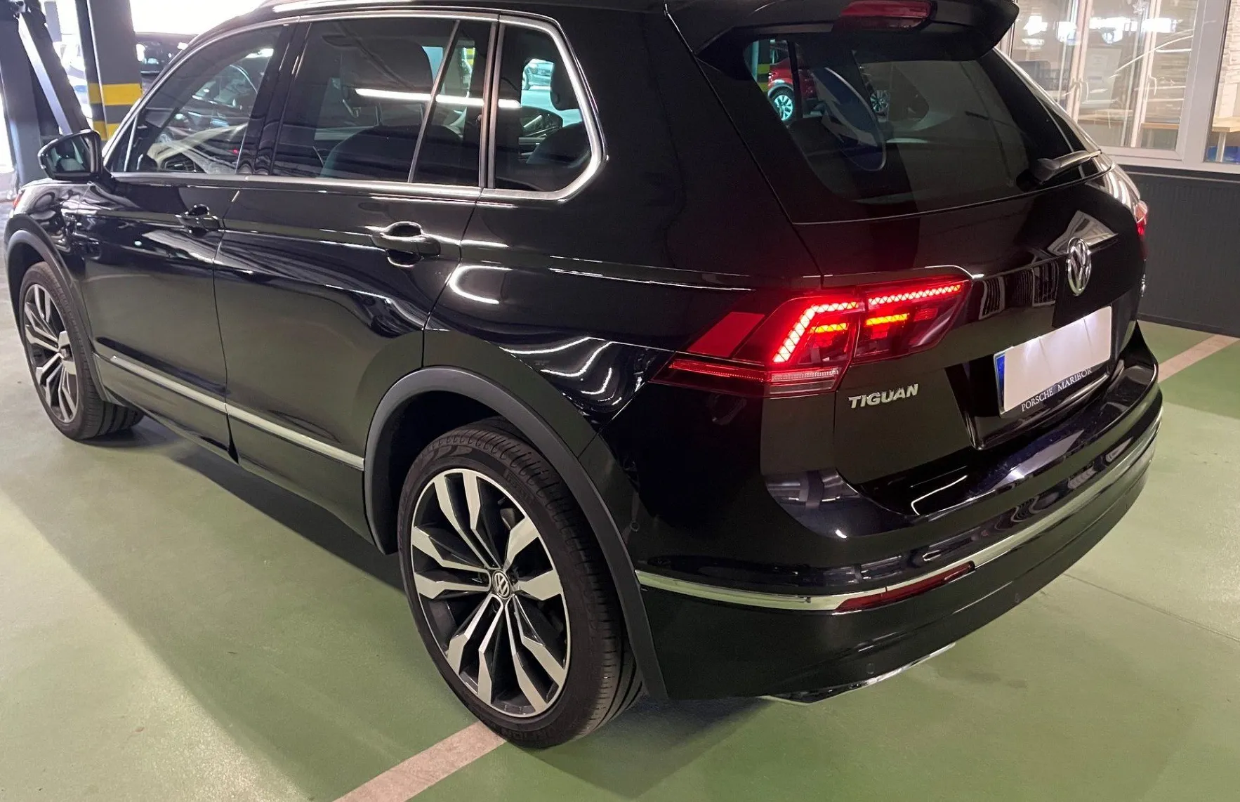 Zunanja slika - Volkswagen Tiguan - R-LINE 2.0 TDI BMT 176 KW DSG NAVI.2XPDC.KAMERA - 3
