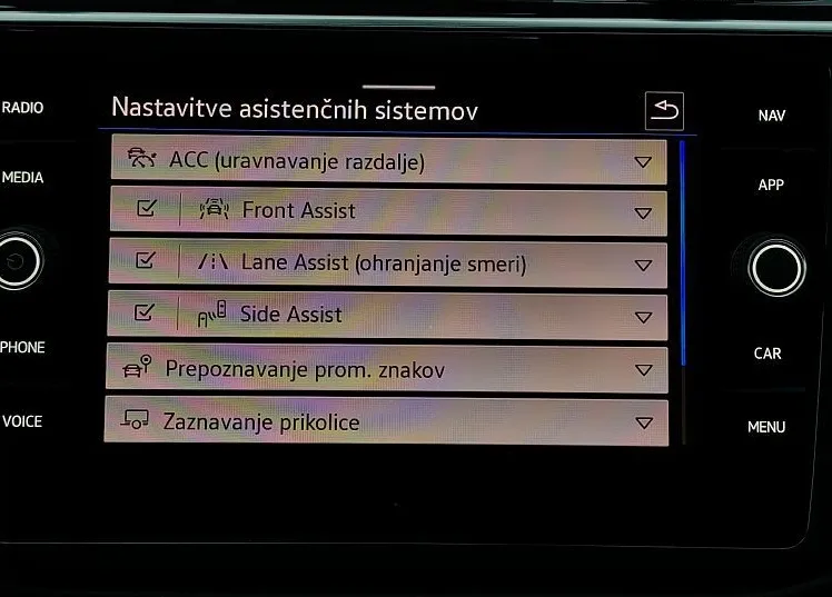 Zunanja slika - Volkswagen Tiguan - 2.0TDI-200KM-4M-DSG-2X-R-LINE-VIRTUAL-KAMER-82.000 - 15