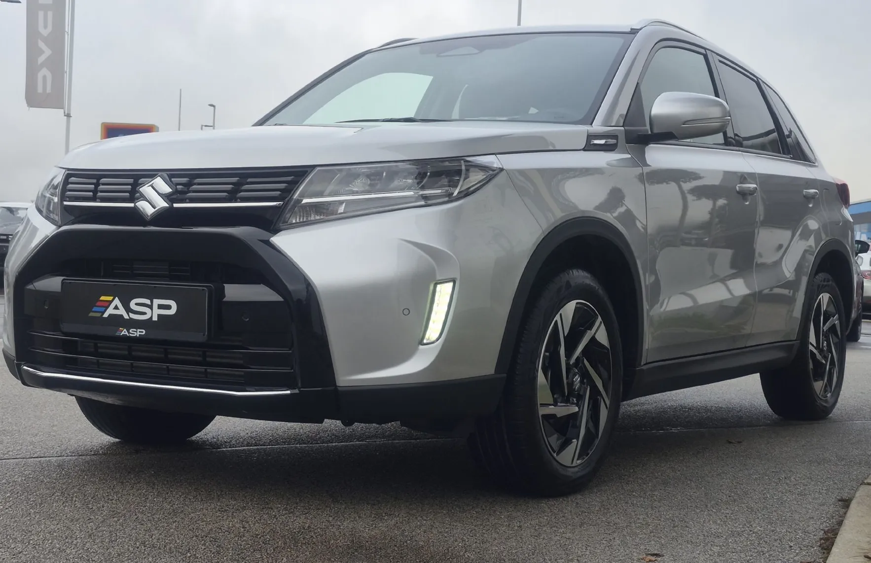 Zunanja slika - Suzuki Vitara - 1.4 Boosterjet AllGrip Hibrid Elegance - 3