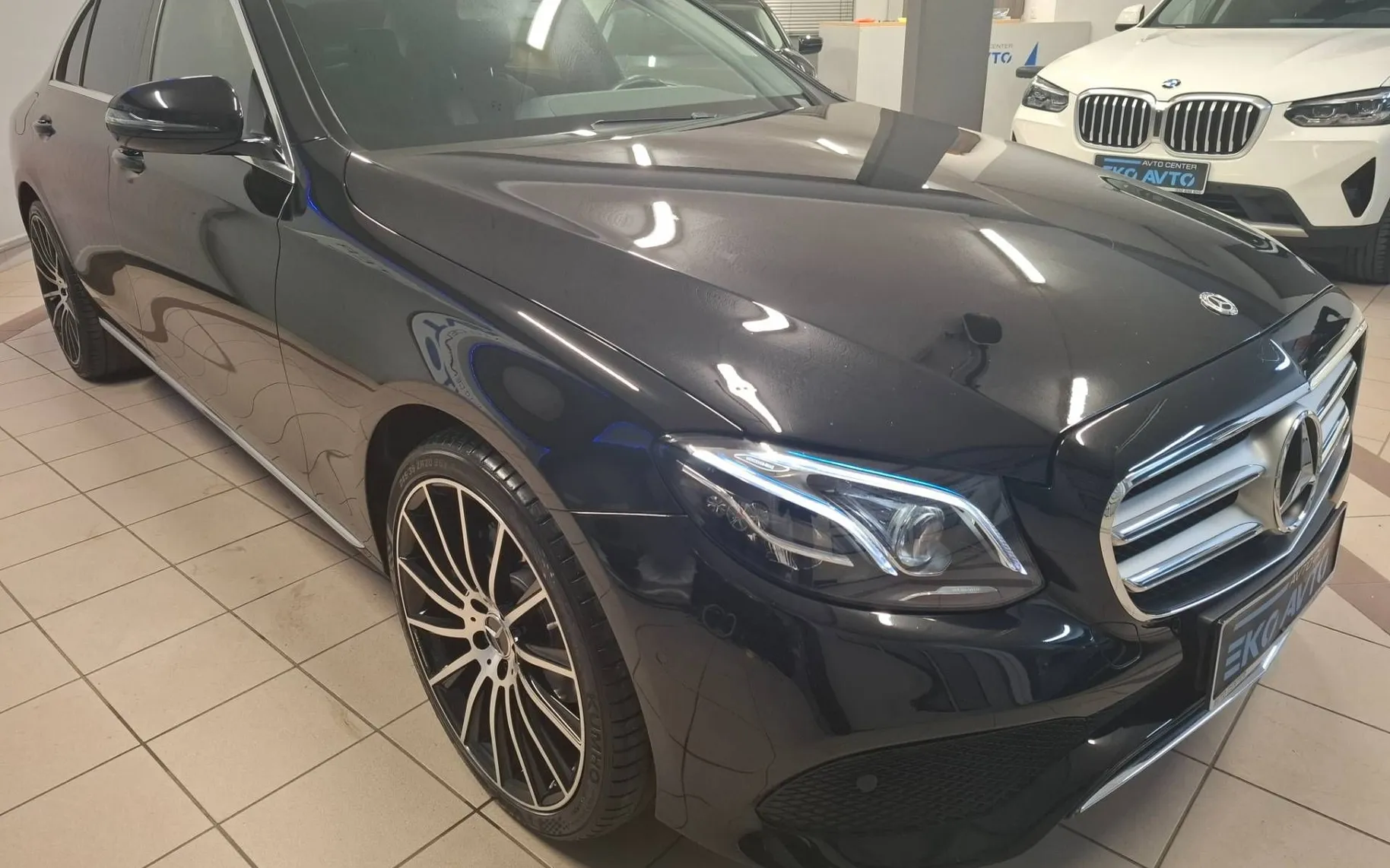 Zunanja slika - Mercedes-Benz E-Razred - E 220 d SAMO 83000KM-1LASTNIK-SLO-FUL LED-ALU 20 - 5