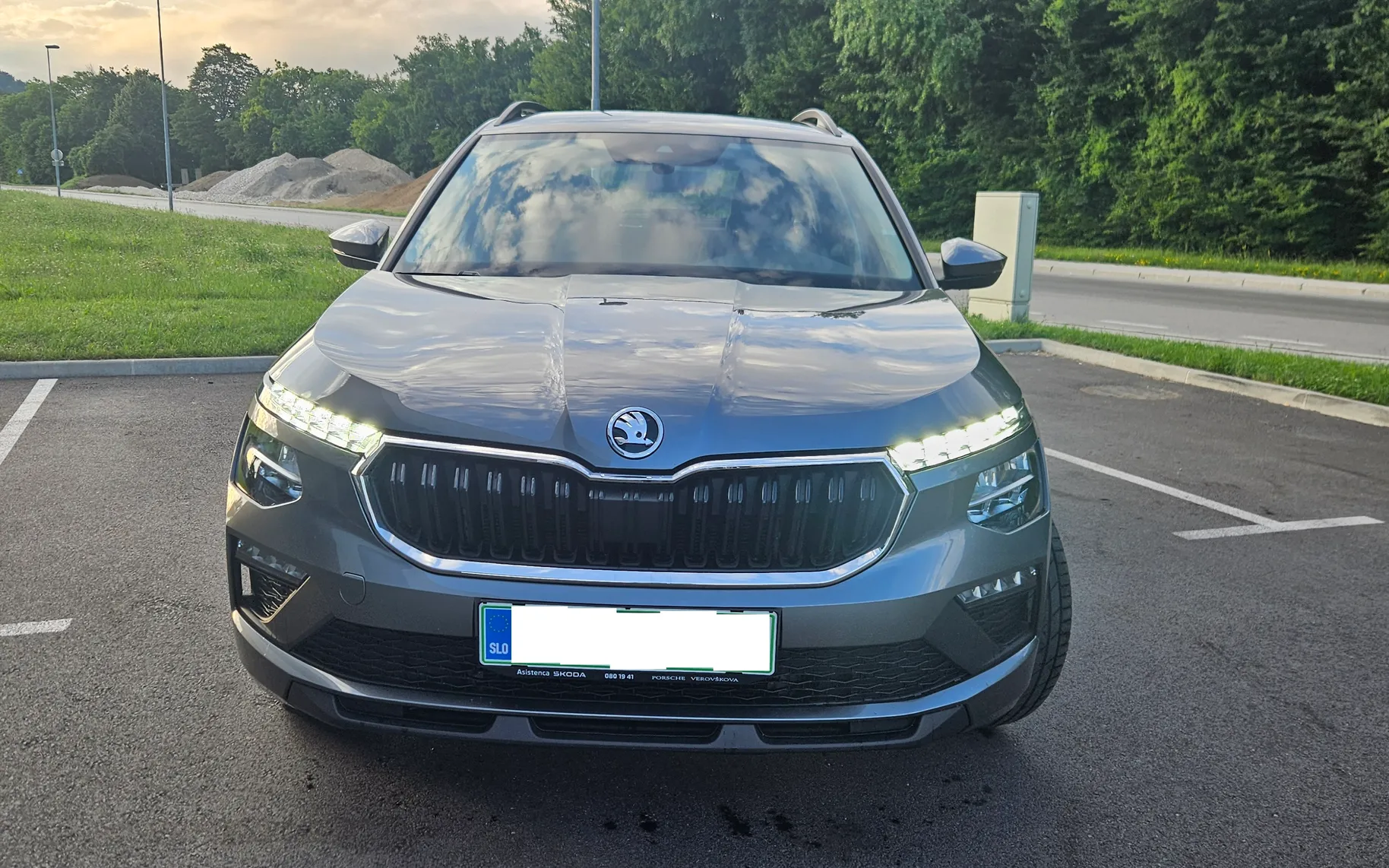 Zunanja slika - Škoda Kamiq - 1,0 TSI Ambition DSG - 1
